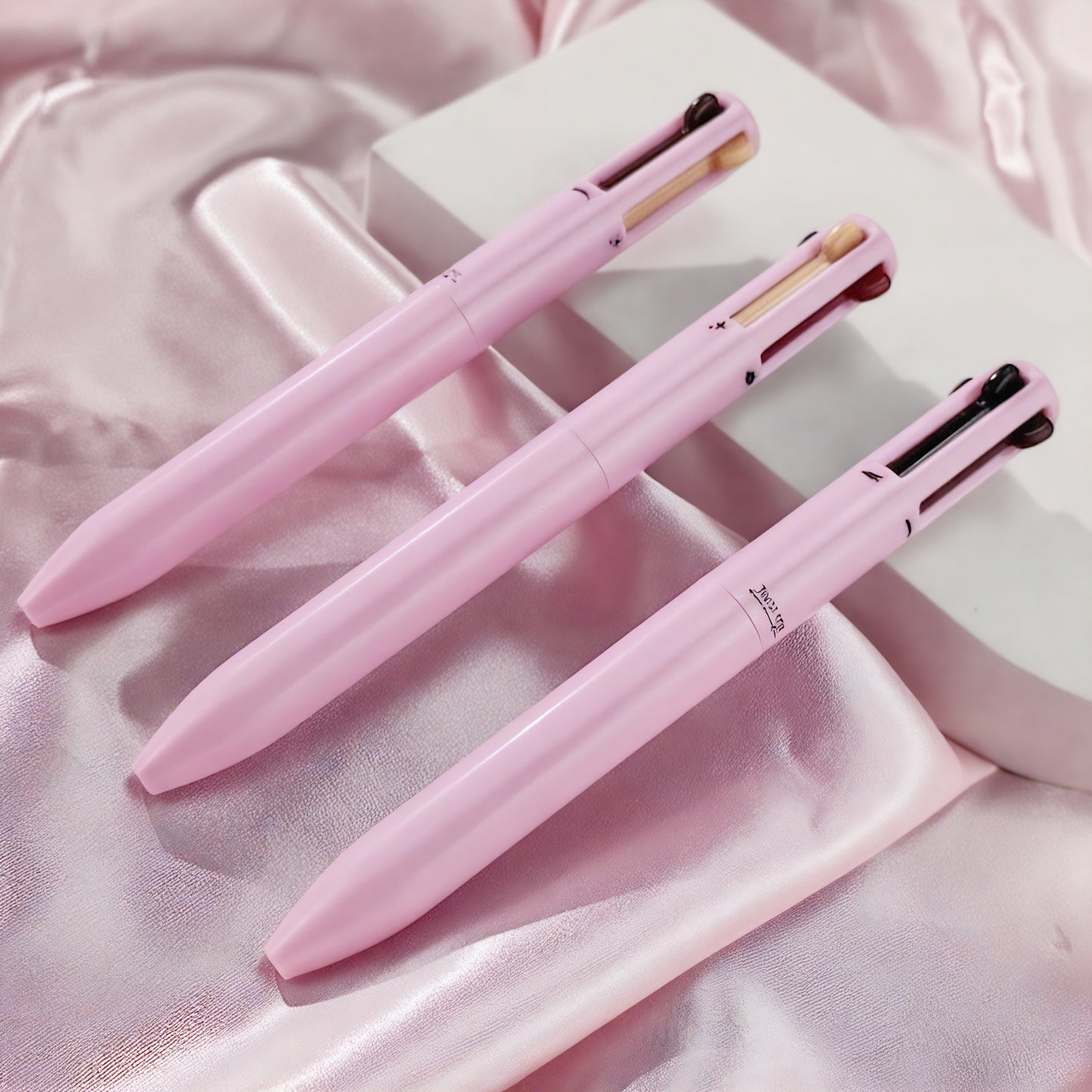 4 Beauty Tools in 1 Sleek Pen – The Glam Pen